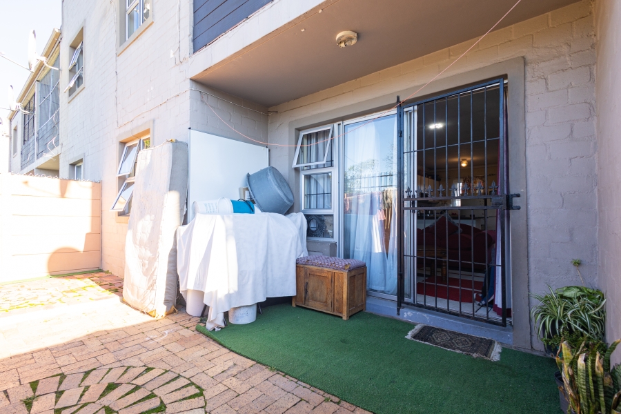 2 Bedroom Property for Sale in Belmont Park Western Cape